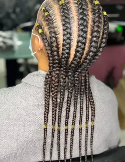 tresses-a-villers-salon-coiffure-02-aisne-braids-nattes-collees-bijoux-dores-800x675
