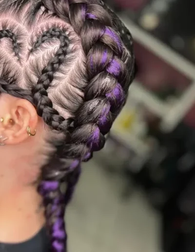 tresses-a-villers-salon-coiffure-02-aisne-braids-nattes-collees-devant-dessin-tempe-coeur-1-800x675